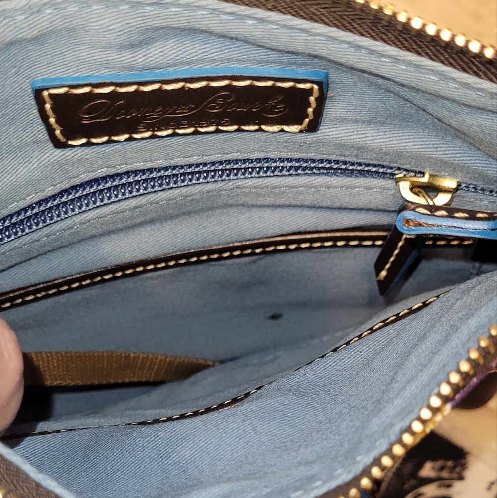 Dooney & Bourke Disney Epcot Food and Wine Festival 2016 Bag - Picture 6 of 9